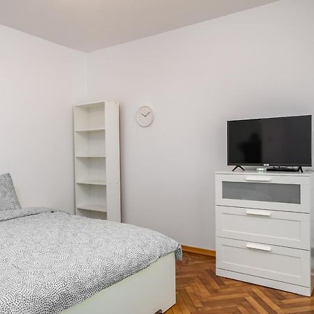 Vlad House Dristor Park Lake Bucureşti Ngoại thất bức ảnh